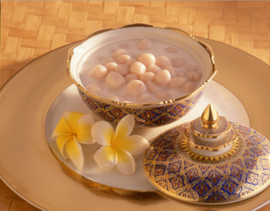 Glutinous Taro Balls in Coconut Syrup